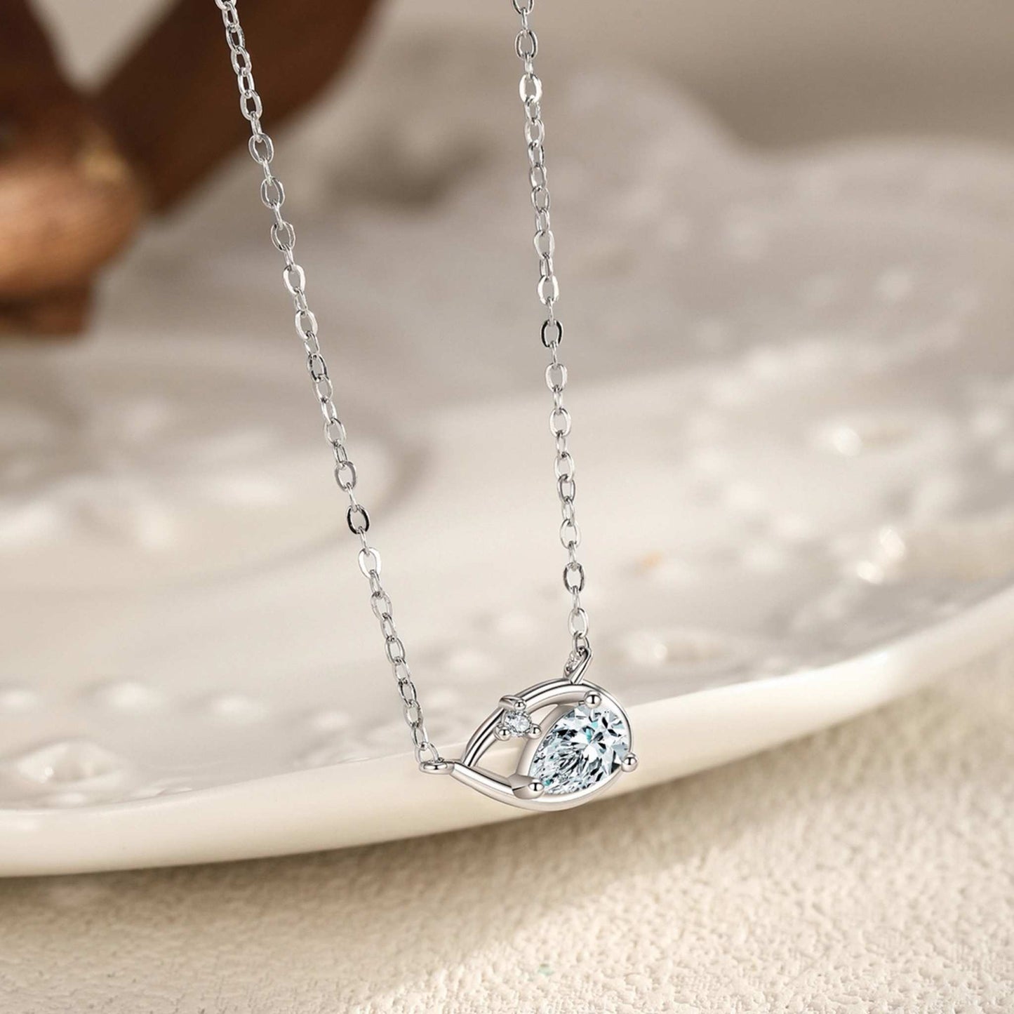 RareLucky Teardrop Outline S925 Necklace