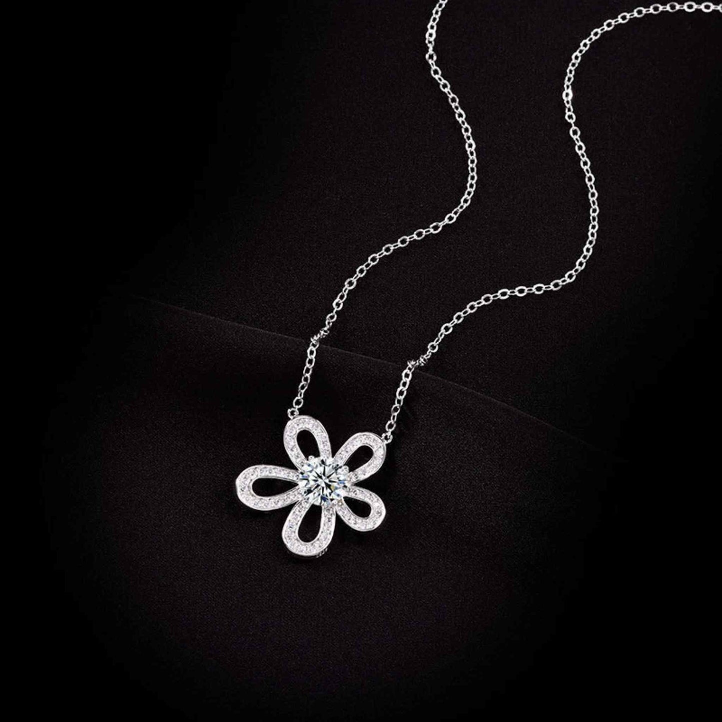 RareLucky Openwork Bloom Moissanite Set