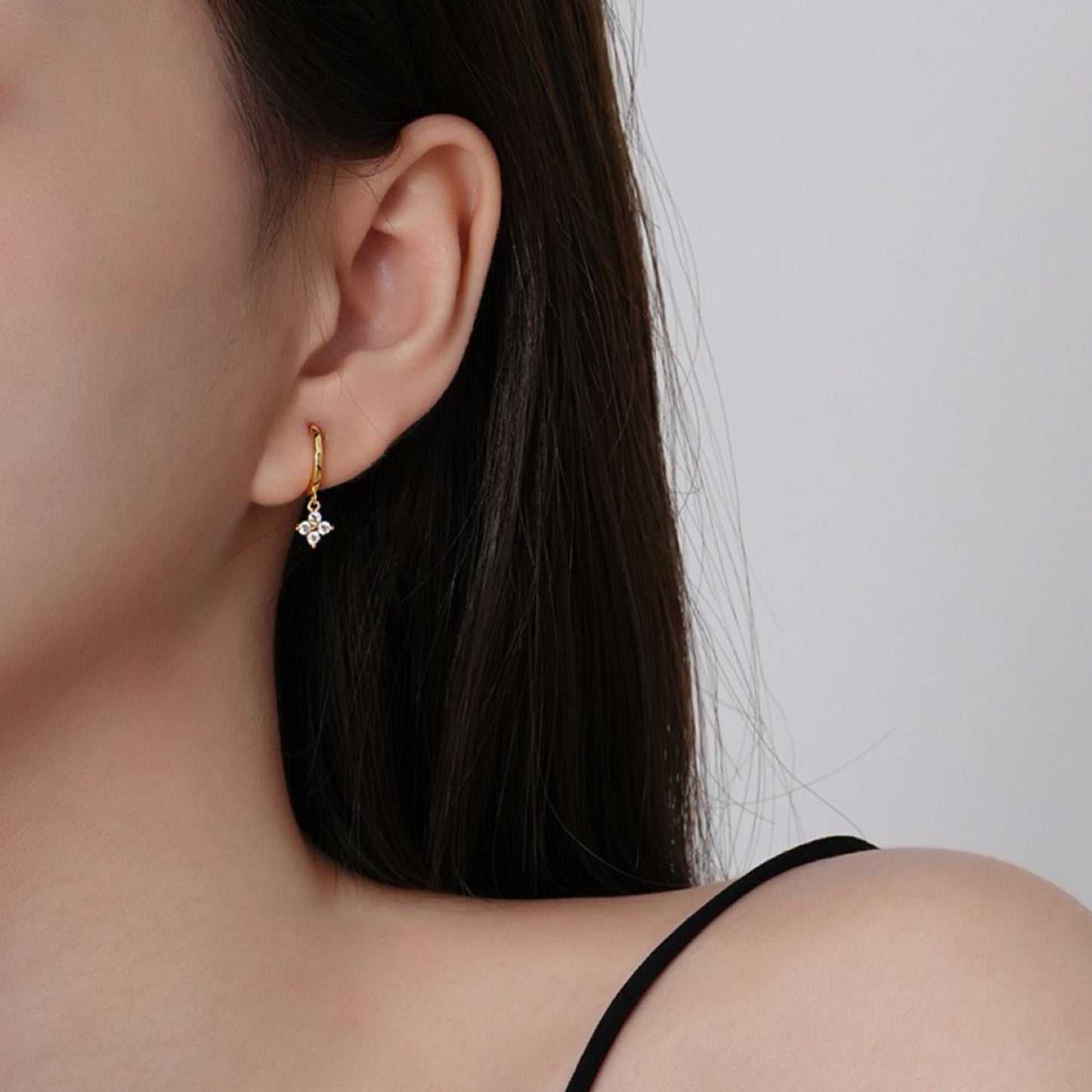 RareLucky Clover Spark S925 Huggie Earrings